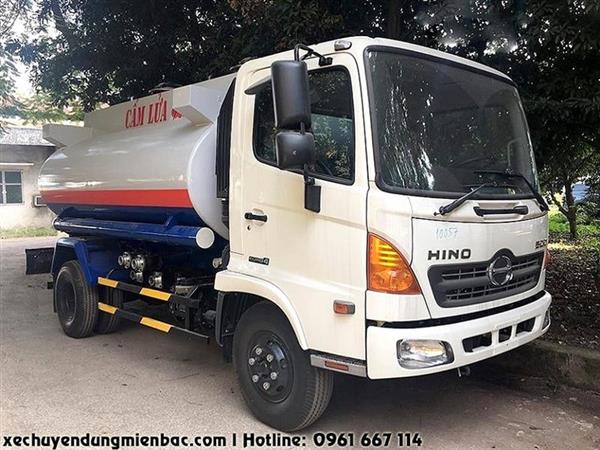 Xe téc chở xăng dầu 8 khối HINO FC9JETA
